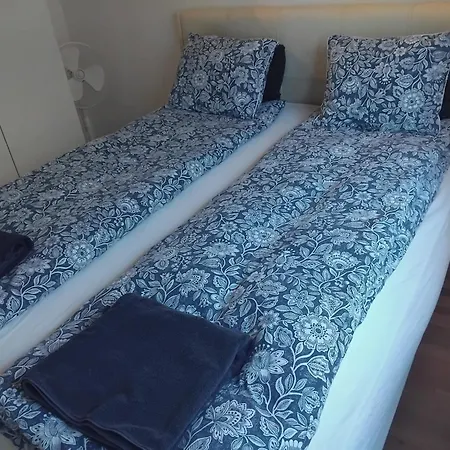 Serene 1 Bedroom Apartmán